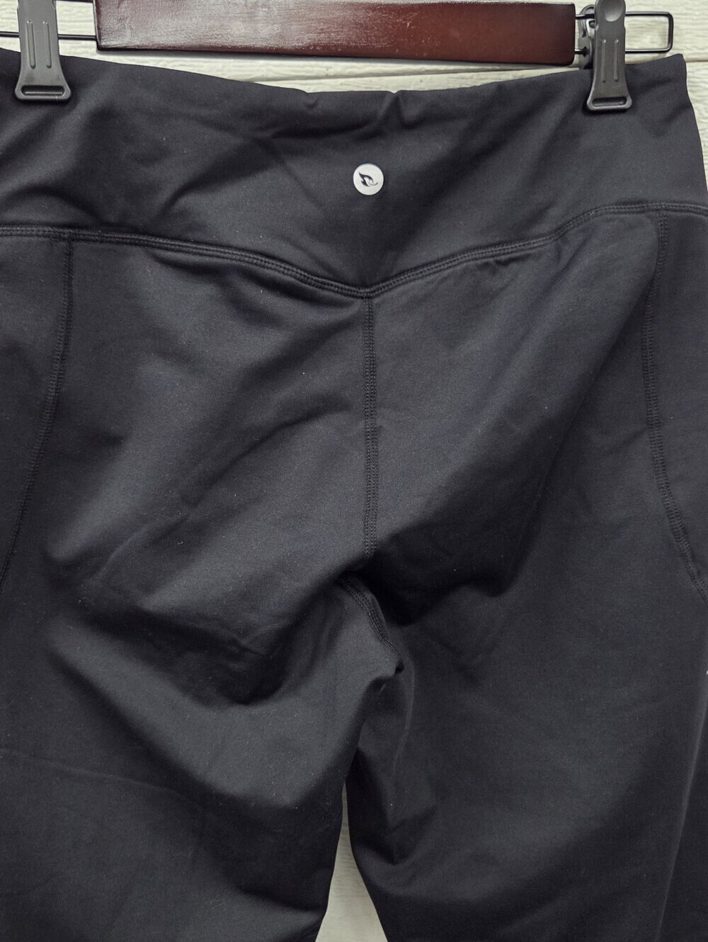 baleaf MED NWT Black Athletic Zip Pocket Leggings - Picture 3 of 8